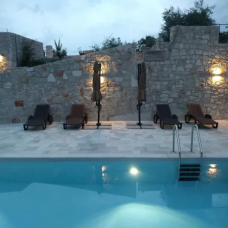 La Madrugada Farm House *