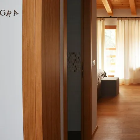 ファームステイ La Madrugada Farm House アウリジーナ